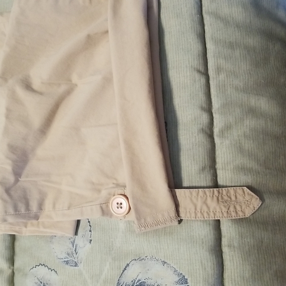 Straight leg khaki capris - Picture 3 of 3